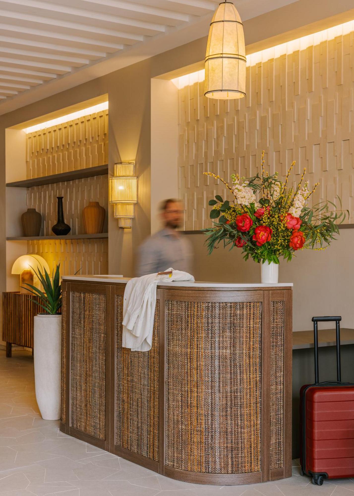 Yelo Lumiere Powered By Sonder Hotel Кан Екстериор снимка